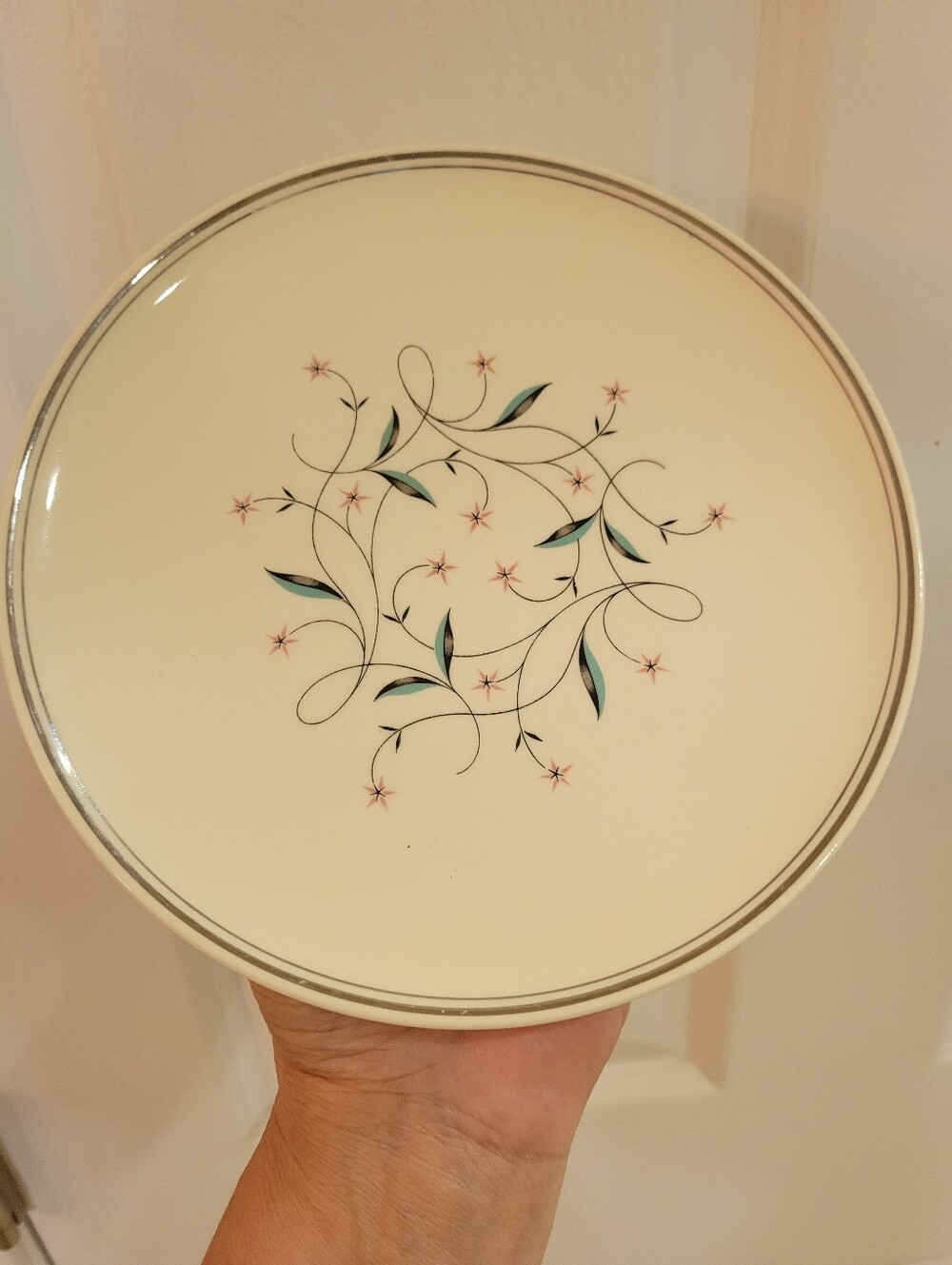Vintage Lady Empire Starflower Permacal Salad Luncheon Bread Plates (2) 1950s - Picture 9 of 15